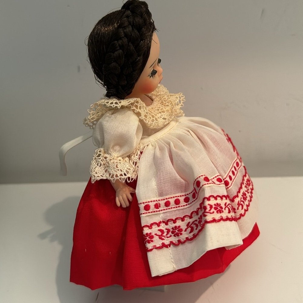 MADAME ALEXANDER RUSSIAN DOLL WITH STAND - Picture 6 of 9